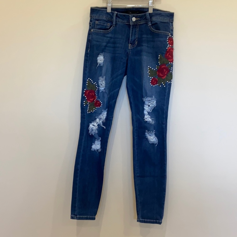 Cred NY Kyle Rose Embroidered Distressed Skinny Jeans Size 5/27